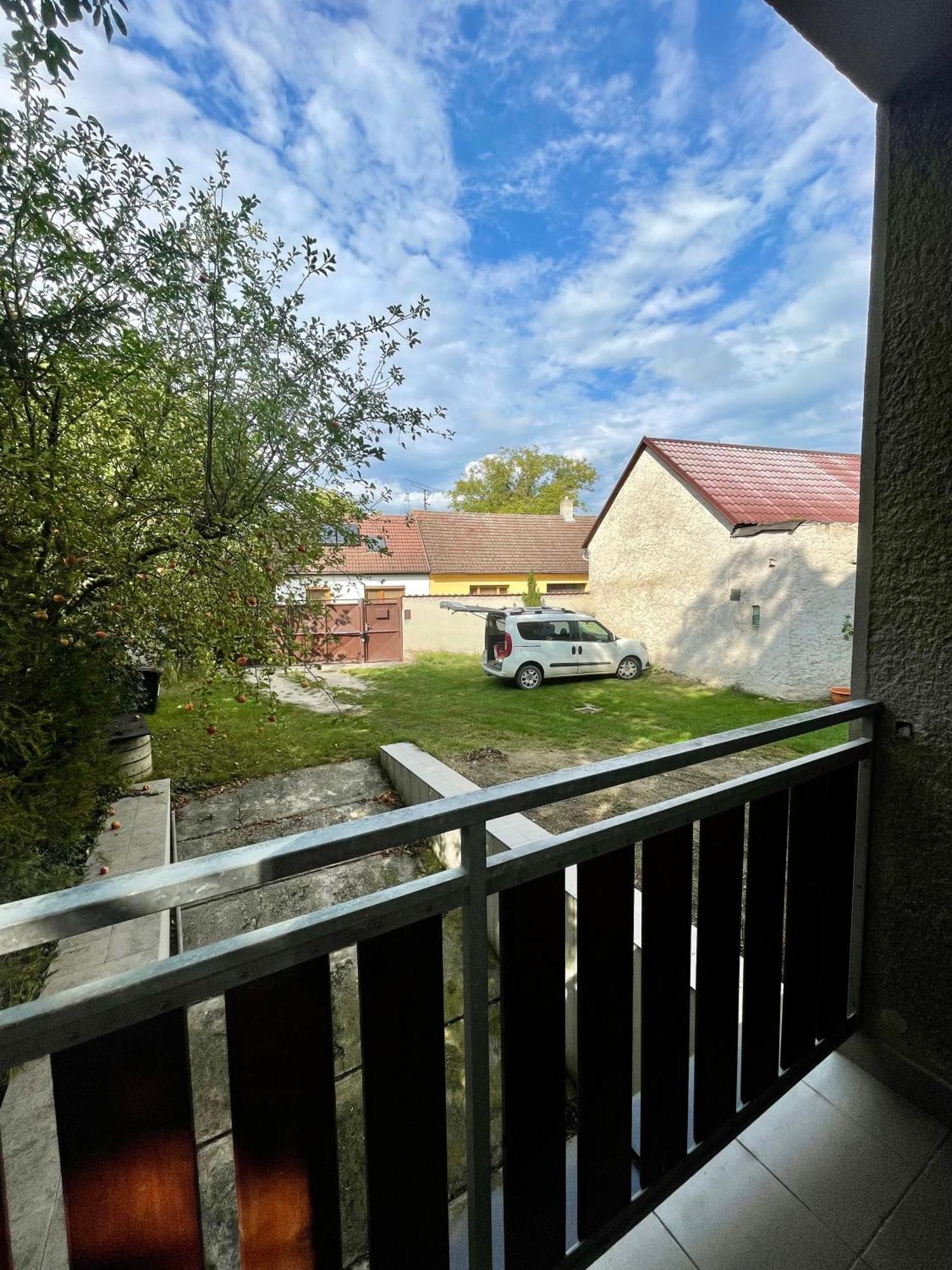Apartment S Terasou Lysa Lysá nad Labem Dış mekan fotoğraf